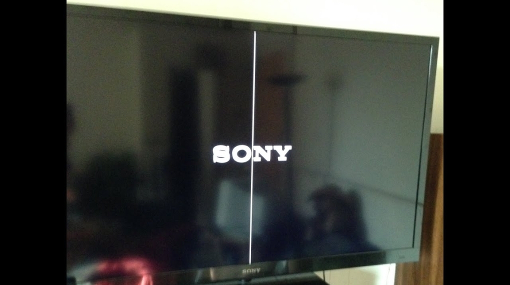 Dấu hiệu nhận biết tivi Sony bị sọc ngang màn hình - Màn hình xuất hiện sọc ngang mờ, khó nhìn